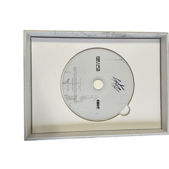 Stray Kids GO 2020 Book Photos & CD Box Set Everywhere Around the World Complete - Picture 3 of 6